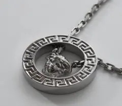 新品正規品　VERSACE ヴェルサーチェ メドゥーサ ネックレス　シルバーのサムネイル