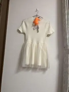 ペプラムキルティングデザインのトップスです