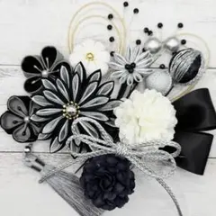 髪飾り　☆4157☆ つまみ細工　成人式　卒業式　結婚式　七五三　帯留め