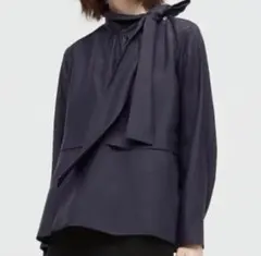 ユニクロ　プラスJ  ジルサンダー コラボ　シルクブラウス　ボウタイ　リボン UNIQLO - 【値下げ】新品UNIQLO +J シルクボウタイブラウス Sサイズの