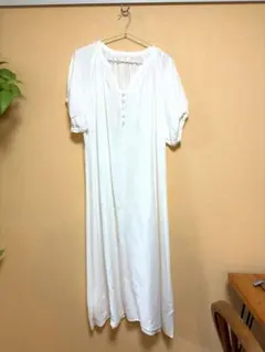 レーヨン　麻　白　ワンピース