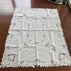 ホワイト レース テーブルクロス 刺繍 花柄のサムネイル
