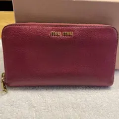 miu miu ラウンドファスナー長財布 ピンクのサムネイル