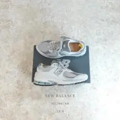 新品 NEW BALANCE ML2002R0 グレー 28cm 箱付のサムネイル