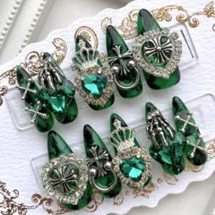 ネイルチップ 量産型 地雷 サブカル ブラック グリーン ハート 十字架