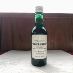 古酒　Black & White スコッチウイスキー特級　未開栓 black&white ブラックアンドホワイト スコッチウイスキー 古酒