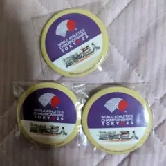 進撃の巨人　缶バッジ