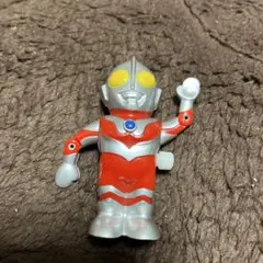 ウルトラマン人形