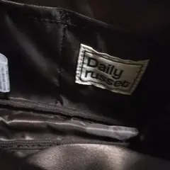 Daily russet ピンク装飾ポーチ