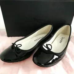 未使用級☆裏張り済みrepettoレペットカミーユ黒エナメルリボン37