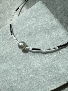 パールとビーズのチョーカー