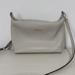 FURLA ショルダーバッグ ライトグレーのサムネイル