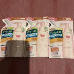 牛乳石鹸 カウブランド 無添加メイク落としミルク 詰替用 3個セットのサムネイル