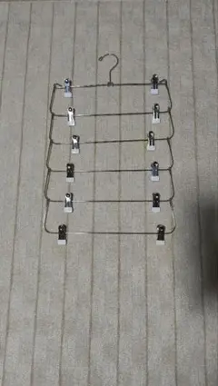 ボトムスハンガー　ハンガー