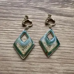 ブルーのイヤリング