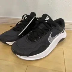 Nike 未使用　23㎝　レジェンド　エッセンシャル