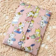 ハンドメイド　ポケットティッシュケース　お手伝い猫　猫　ピンク