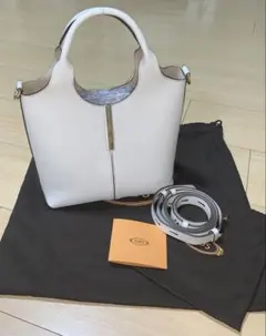★ TOD'S レザー ショッピング トートバッグ ミニ ★ホワイト 1O92