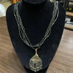 ビーズ ネックレス