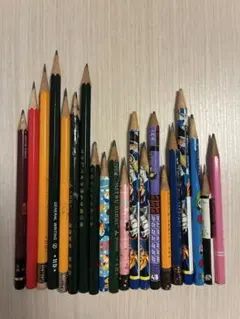 鉛筆　セット 20本　短い　匿名　送料込み　HB ２B キャラクター