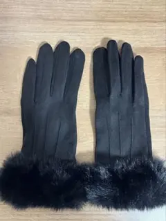 黒いファー付き手袋