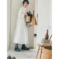 ZARA カットワーク刺繍 白ワンピース VERY掲載