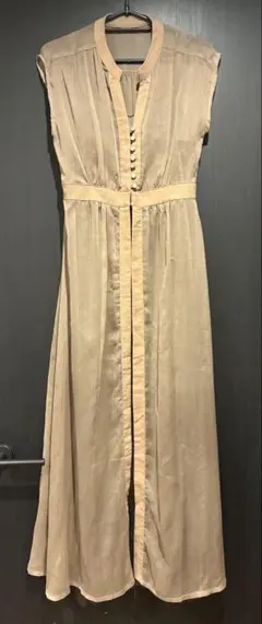 新品　&g aime ベージュ ノースリーブワンピース