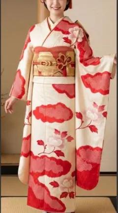 振袖 アイボリー 赤 花柄 牡丹 雲取り 金箔刺繍　アンティークのサムネイル