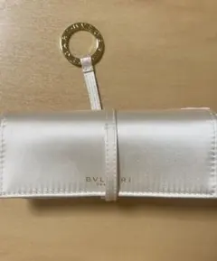 BVLGARI サテン風小物入れ ポーチのサムネイル