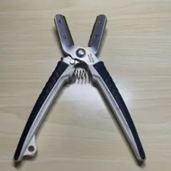 Item thumbnail for item 6de0bd19-5849-4a57-ab15-d5203c8ca23f