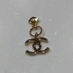 CHANEL シャネル ホリデー ロゴ チャーム ノベルティ