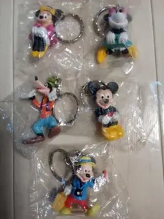 ディズニーミッキーミニーグーフィー キーホルダー 5個セット