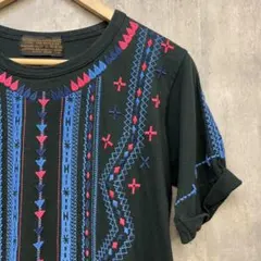 【最終価格】CUBE SUGAR 刺繍入り黒半袖Tシャツ Mのサムネイル