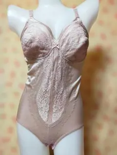 ★THEORIA　大きいサイズC85－LL　ボディスーツ　グレージュ【美品】♪のサムネイル