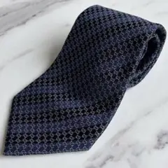 Gucci グッチネクタイ　GG柄　ロゴ　ストライプ　ネイビー　シルク100%