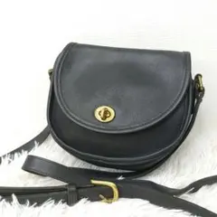 オールドコーチ　ショルダーバッグ　ポシェット　　本革　ブラック　ターンロック