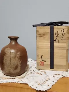 備前焼　徳利　陽山窯 伊勢崎満　共箱　　　　酒器 花入れ 花生け　1