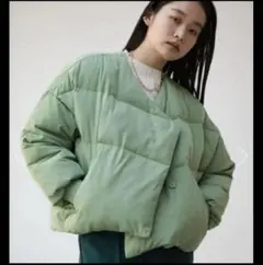 新品未使用　AZUL by moussy グリーンダウンジャケット　アウター