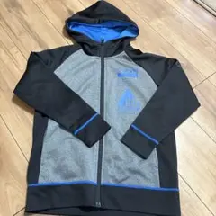 フルジップパーカー 130センチ