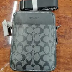 COACH グレー モノグラム ショルダーバッグ