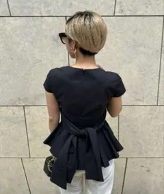 JENNE カシュクールペプラムブラウス　ブラック ラップスタイル