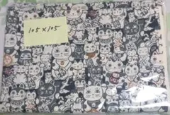 平織りプリント綿　招き猫柄　105✕105