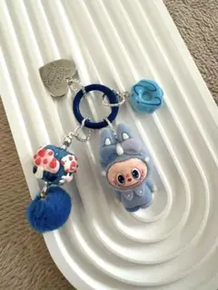 ラブブとドーナツ付きストラップ 青系