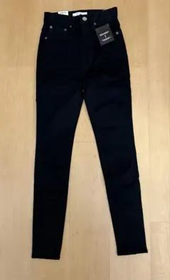 Item thumbnail for item a631d900-9d45-4c75-a826-a66770f8d3cf