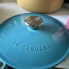 ⭐️美品⭐️【ル・クルーゼ】鍋敷き トリベット 楕円 オーバル ブルー 廃盤 Amazon｜ル・クルーゼ(Le Creuset) ラウンド・トリベット 鍋敷き