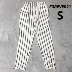FOREVER 21 ストライプ テーパードパンツXS