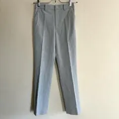 ユニクロ　スマートアンクルパンツ　ライトグレー