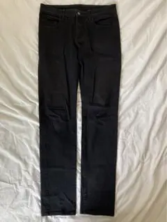UNIQLO スキニーパンツ　ブラック