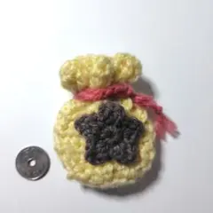 ベル袋風巾着　パステルカラー　星型刺繍付き黄色巾着袋