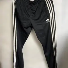 不動の人気、黒adidas 3本線トラックパンツ カジュアル、スポーツ、部屋着に